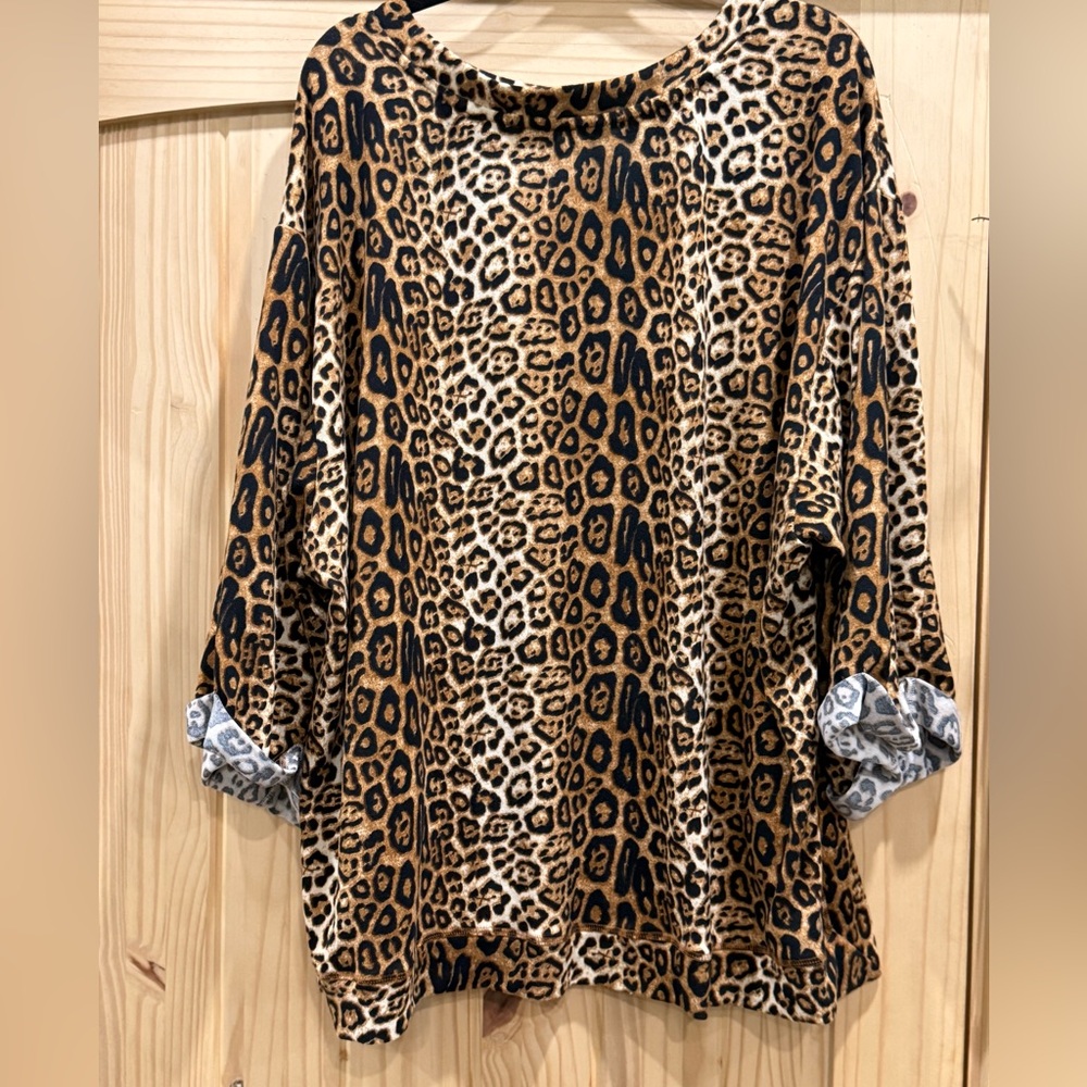 Leopard Print Scoop Neck Women’s Top - Brown/Black - Picture 6 of 8